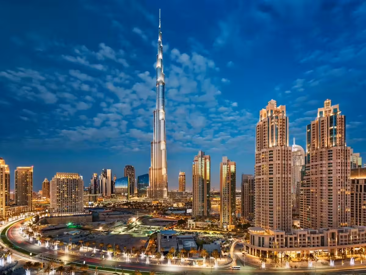 Burj Khalifa, Dubai – 828 m (2,717 ft)