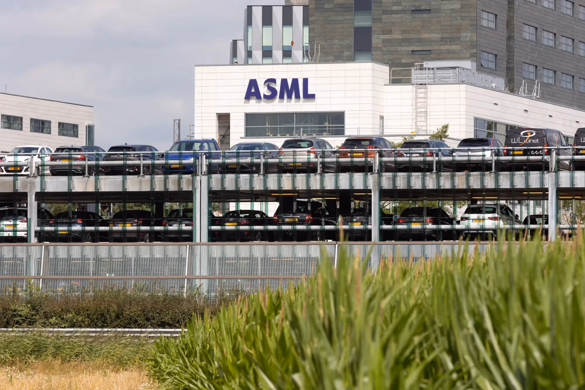 ASML