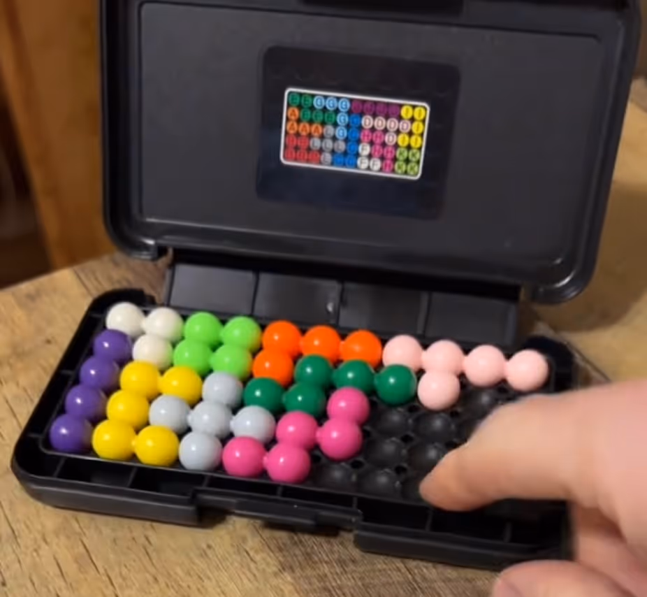 Dropship Kanoodle Game