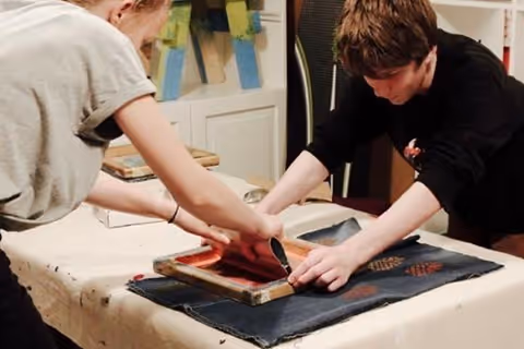 Printing shirts at home: Direct-to-Garment (DTG) Printing