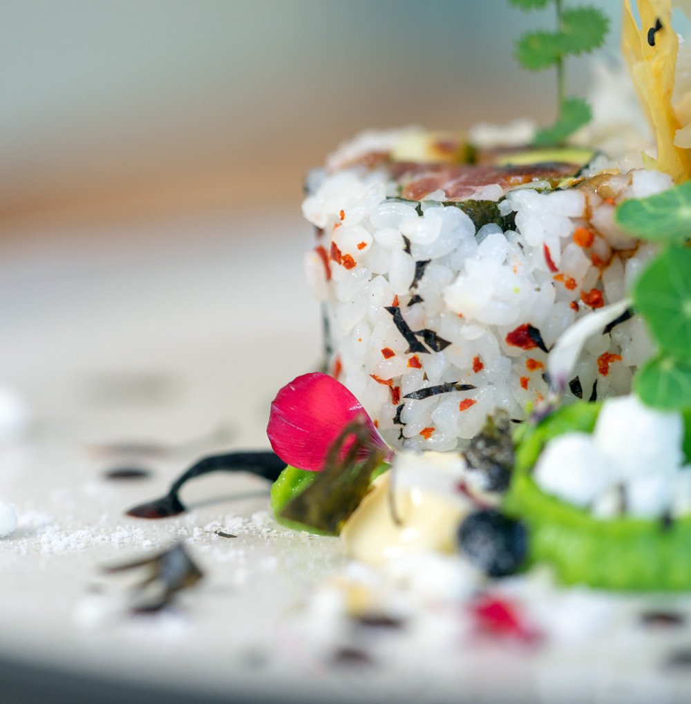 plating detail sushi