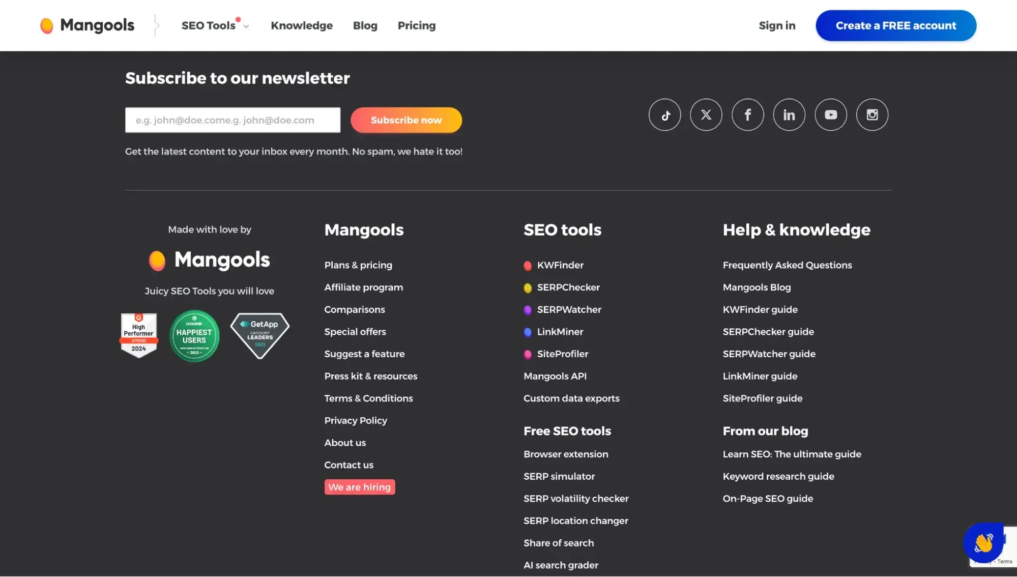 Footer thương hiệu / sáng tạo (Brand-centric Footer)