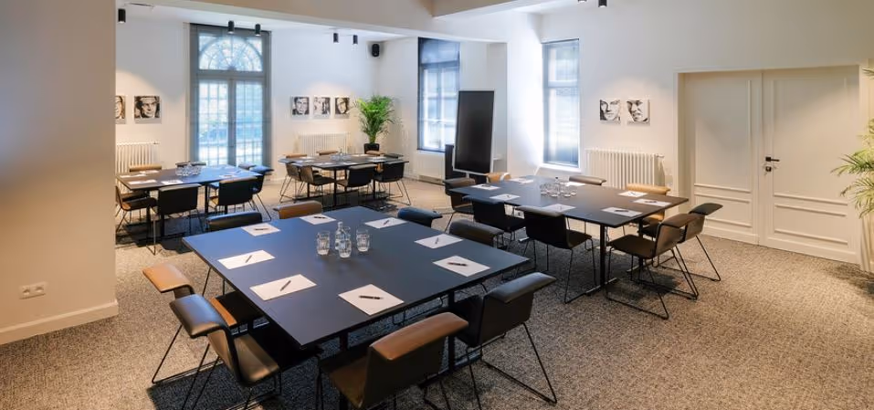 Zaal Villers te Kasteel Sint-Michiels in Sint-Katelijne-Waver. Een prachtige, ruime zaal ingericht voor brainstormsessies