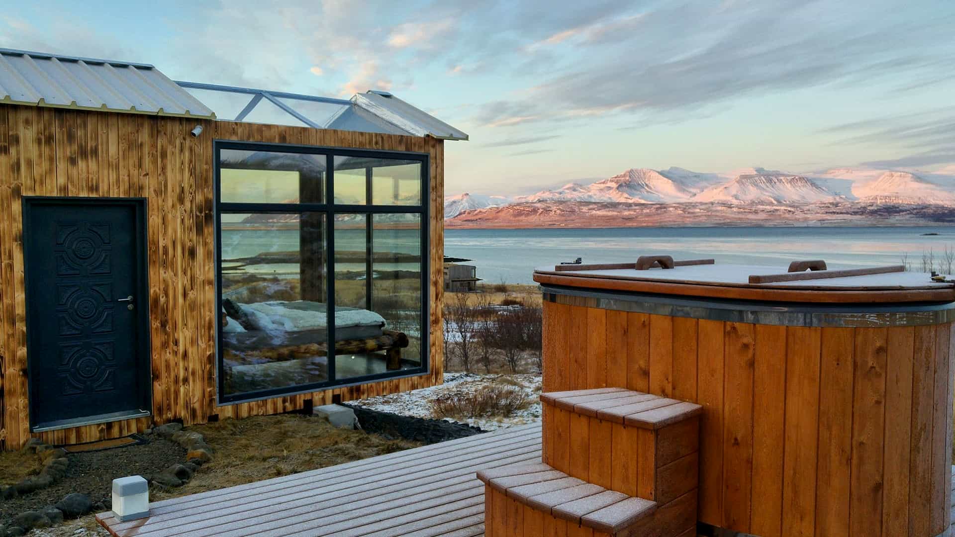 Panorama-glass-lodge-viaggio-di-nozze-islanda-3
