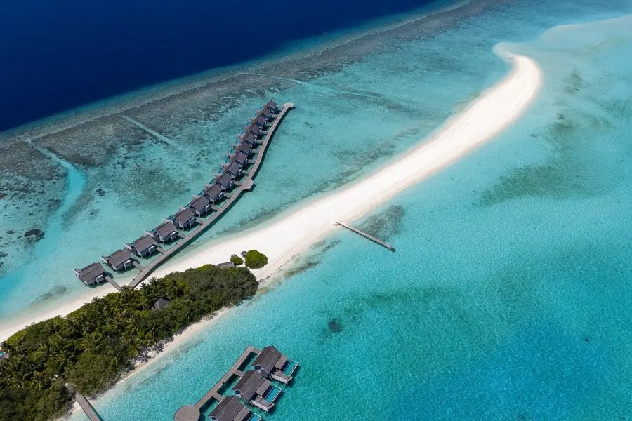 Il banco di sabbia del Niva Kuramathi, nell’atollo di Rasdhoo, alle Maldive, visto dall’alto