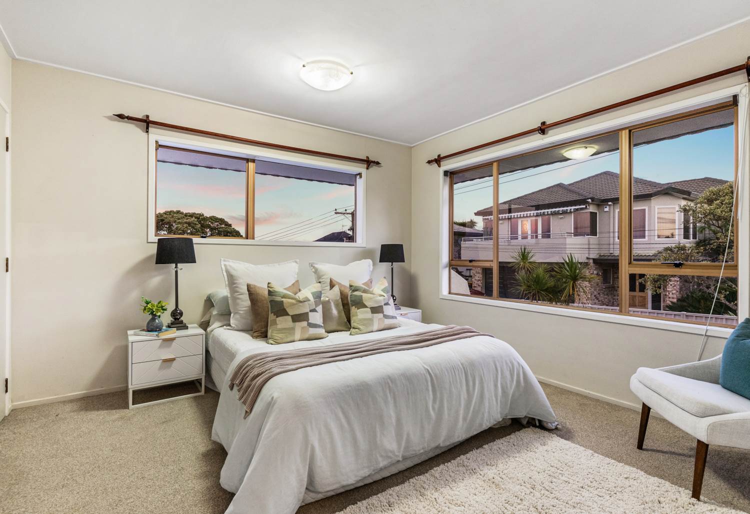 Aberdeen Road, Castor Bay - bedroom with sea view