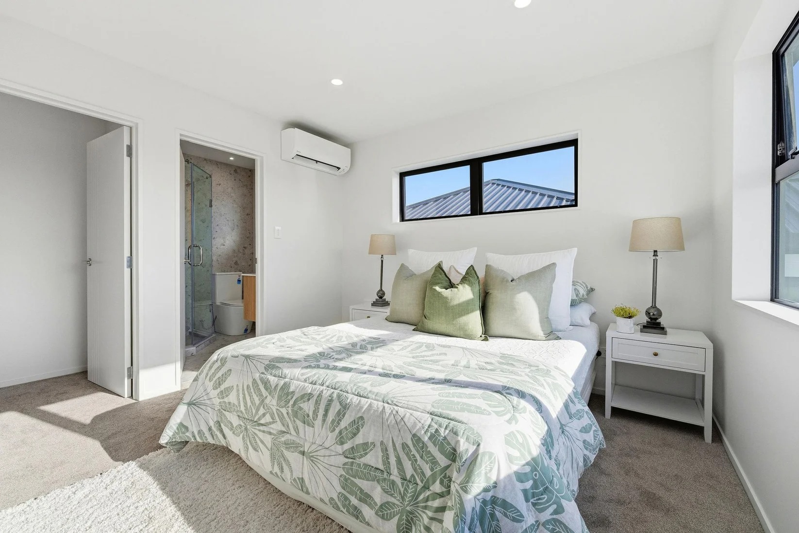 Marlborough Avenue - master bedroom with ensuite