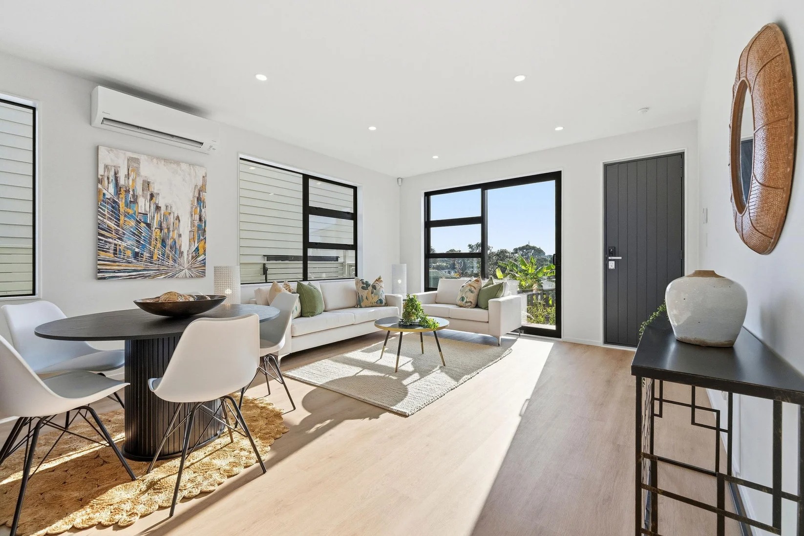 Marlborough Avenue - second townhouse lounge dining