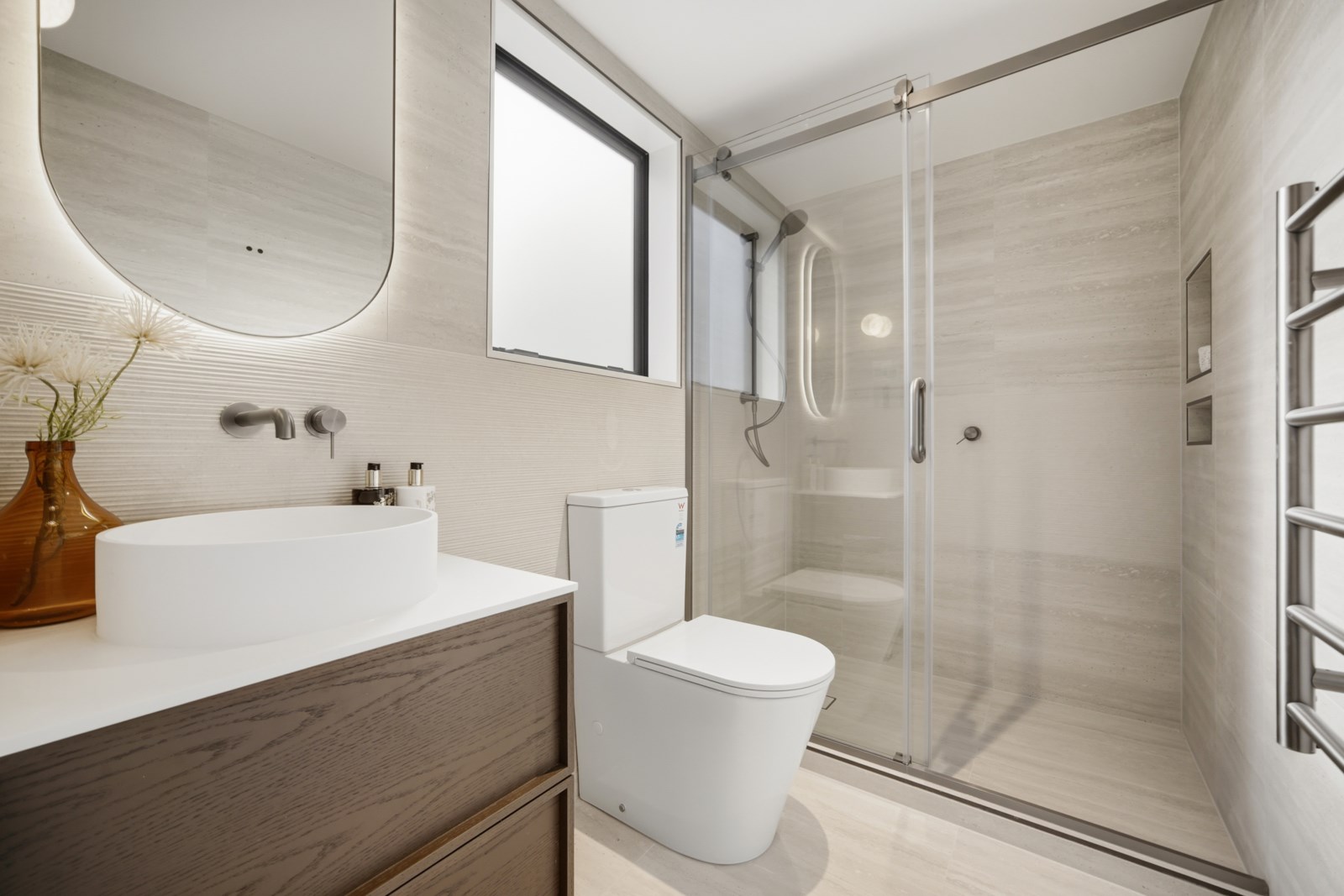 The Terrace, Takapuna - ensuite with freestanding bath and double vanity