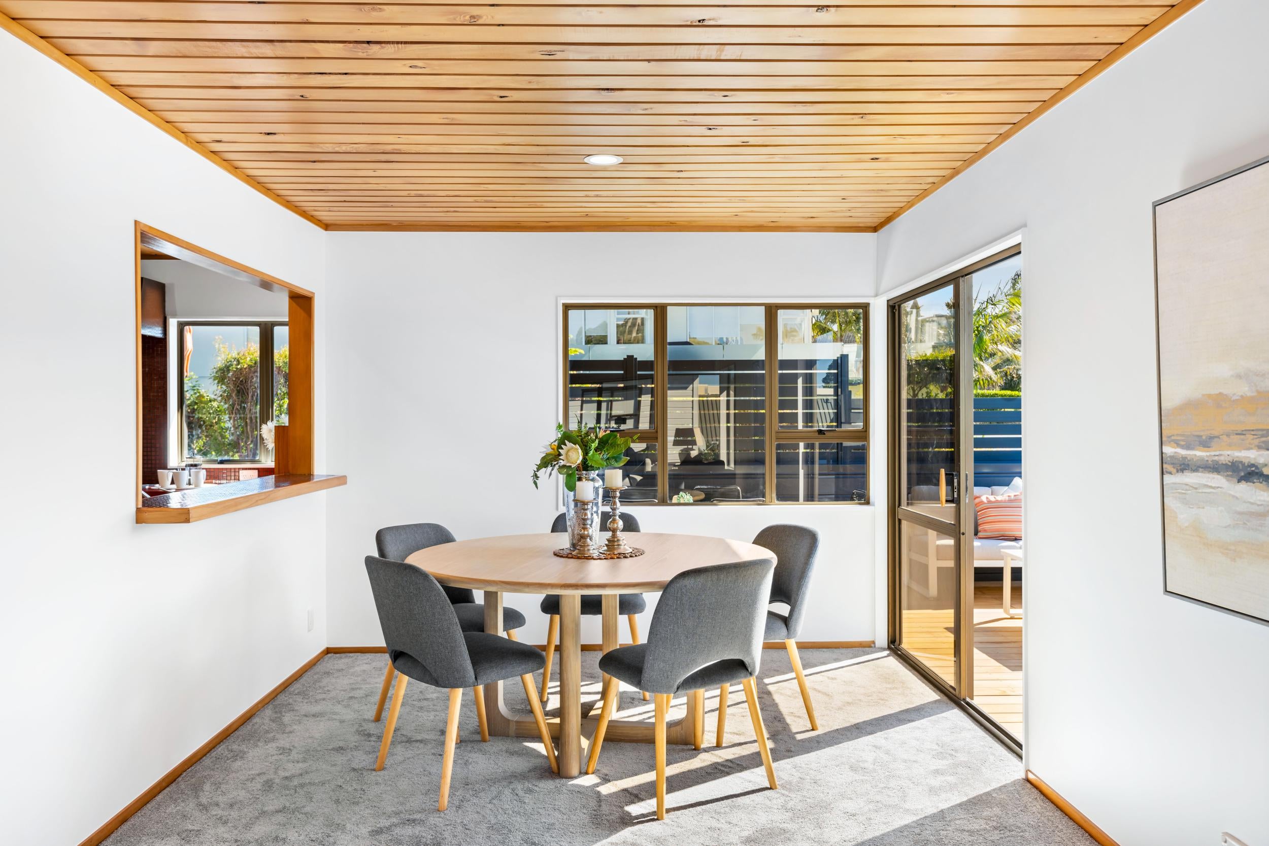Churchill Road, Murrays Bay - dining room styled with round table