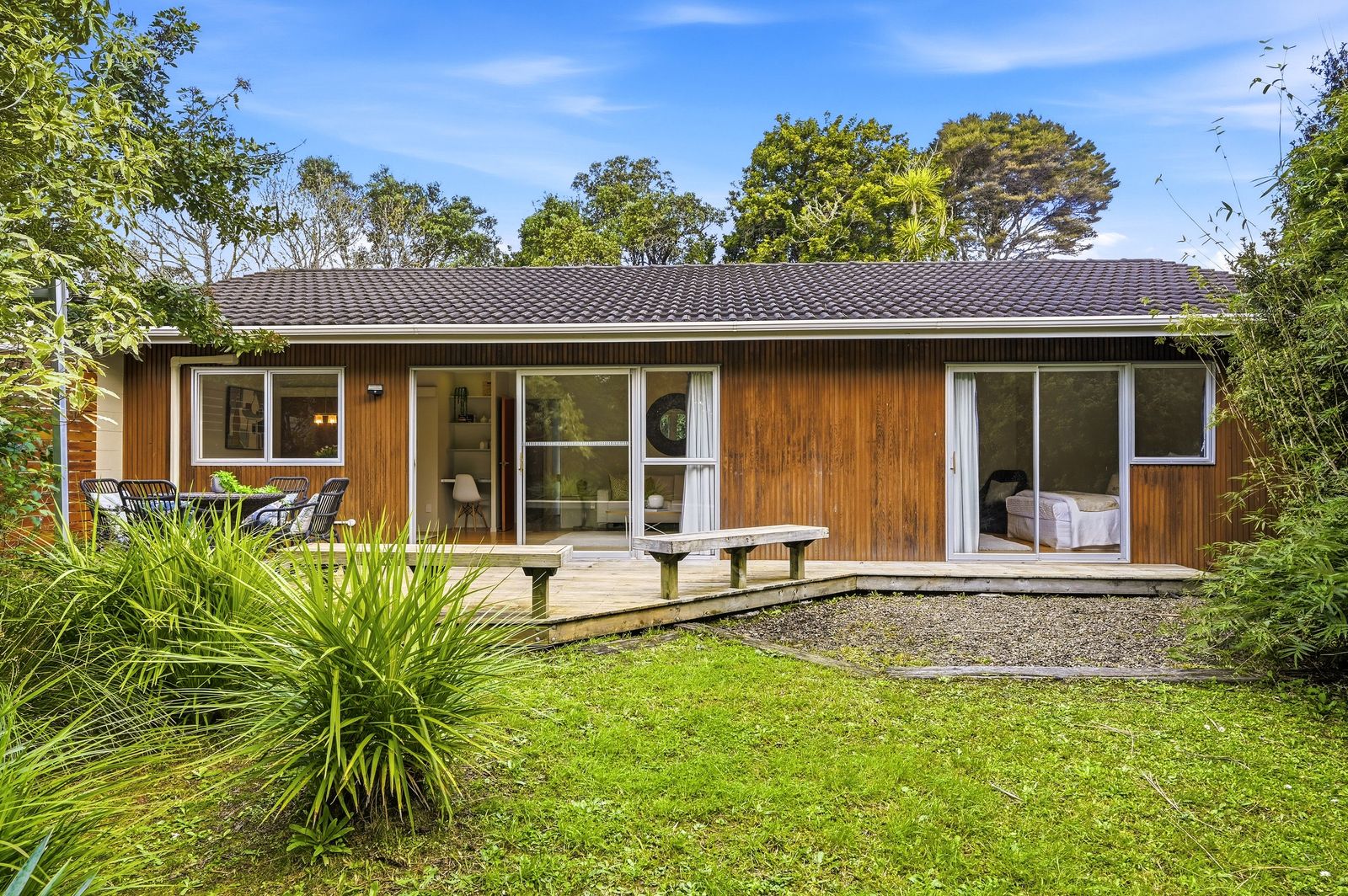 Sartors Avenue, Northcross - cedar-clad home and rear deck