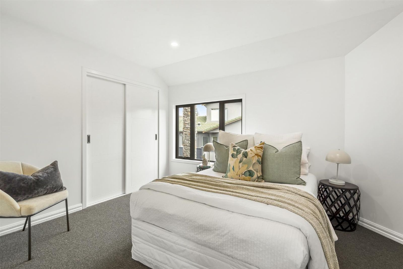 Landing Drive, Albany - bedroom