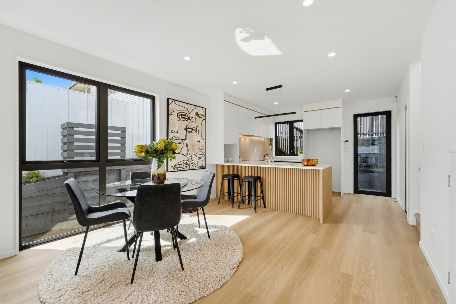 Moore Street, Hillcrest - dining