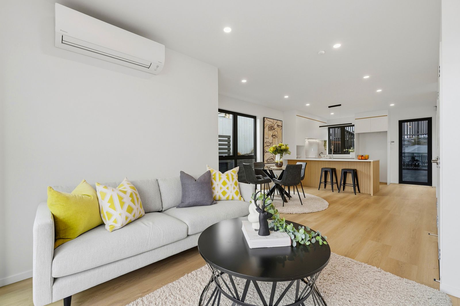 Moore Street, Hillcrest - open plan living
