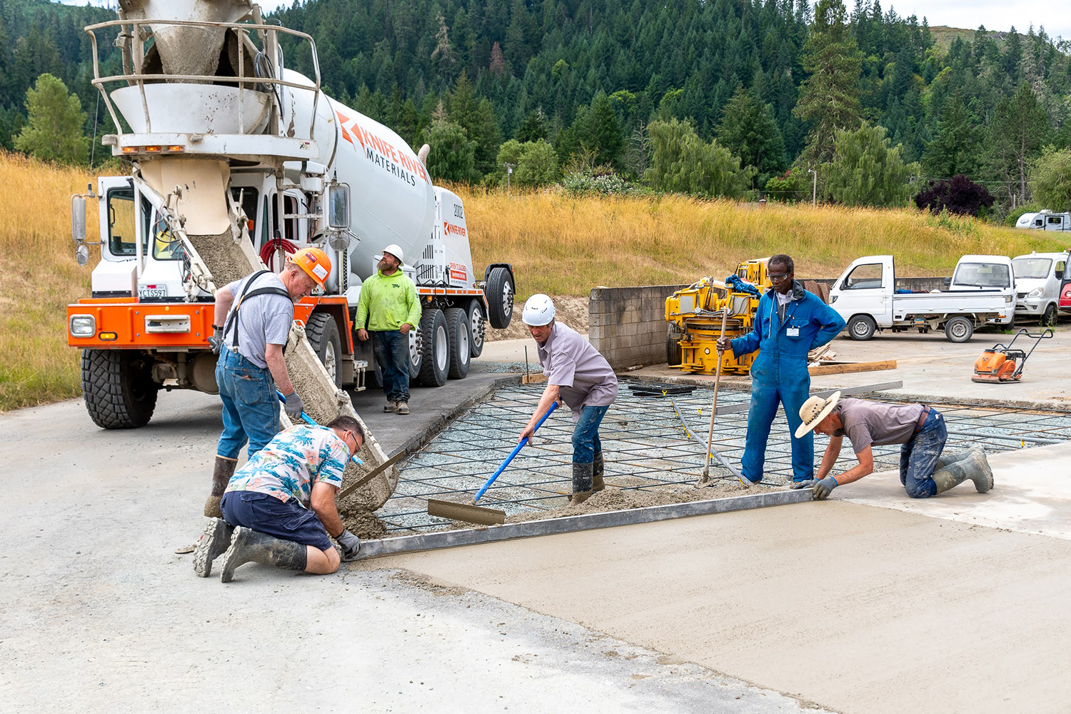 Milo’s Gymnasium Gets a Facelift from Maranatha Volunteers