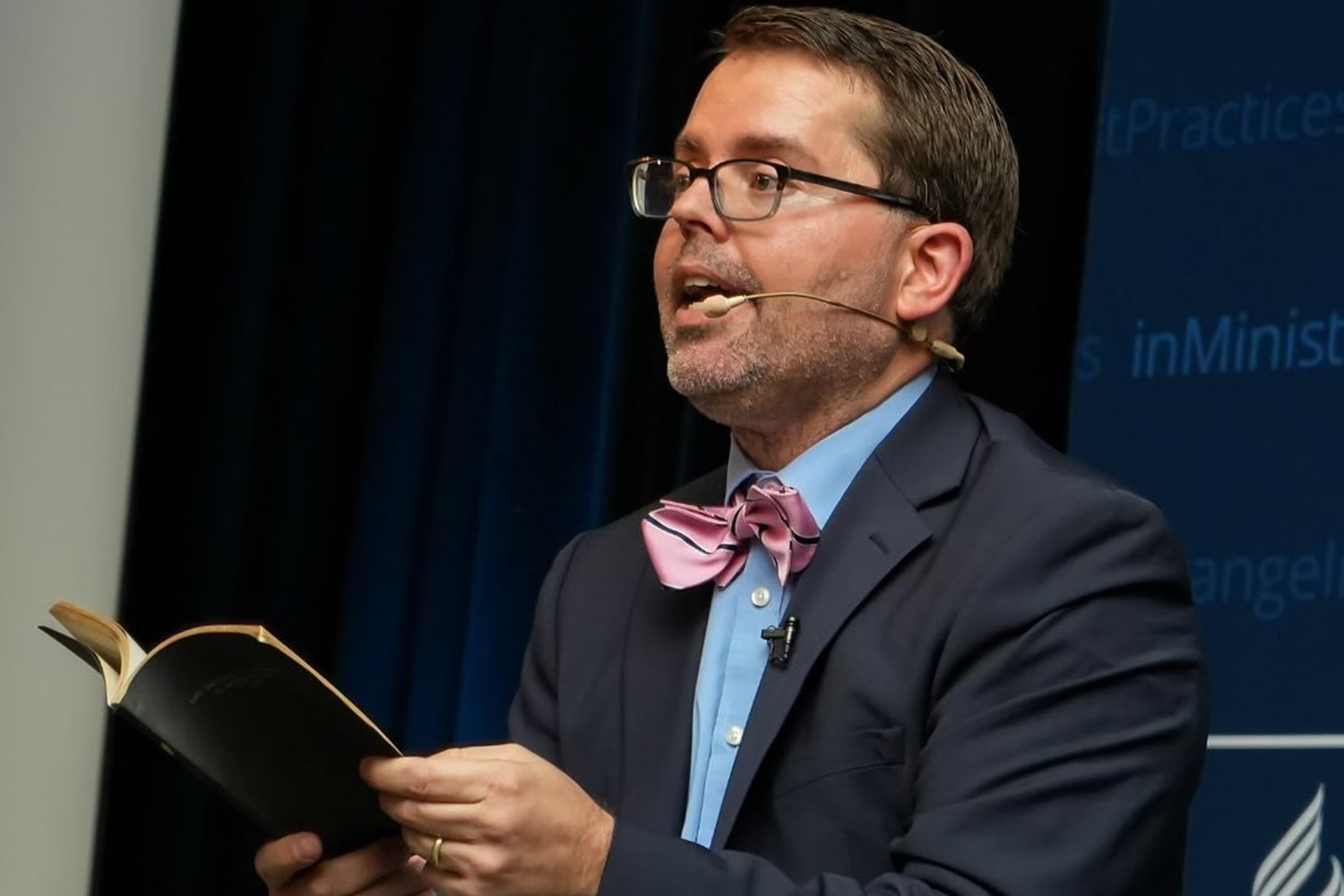 Sunnyside Church Hosts NAD Historian Dr Michael Campbell for Symposium