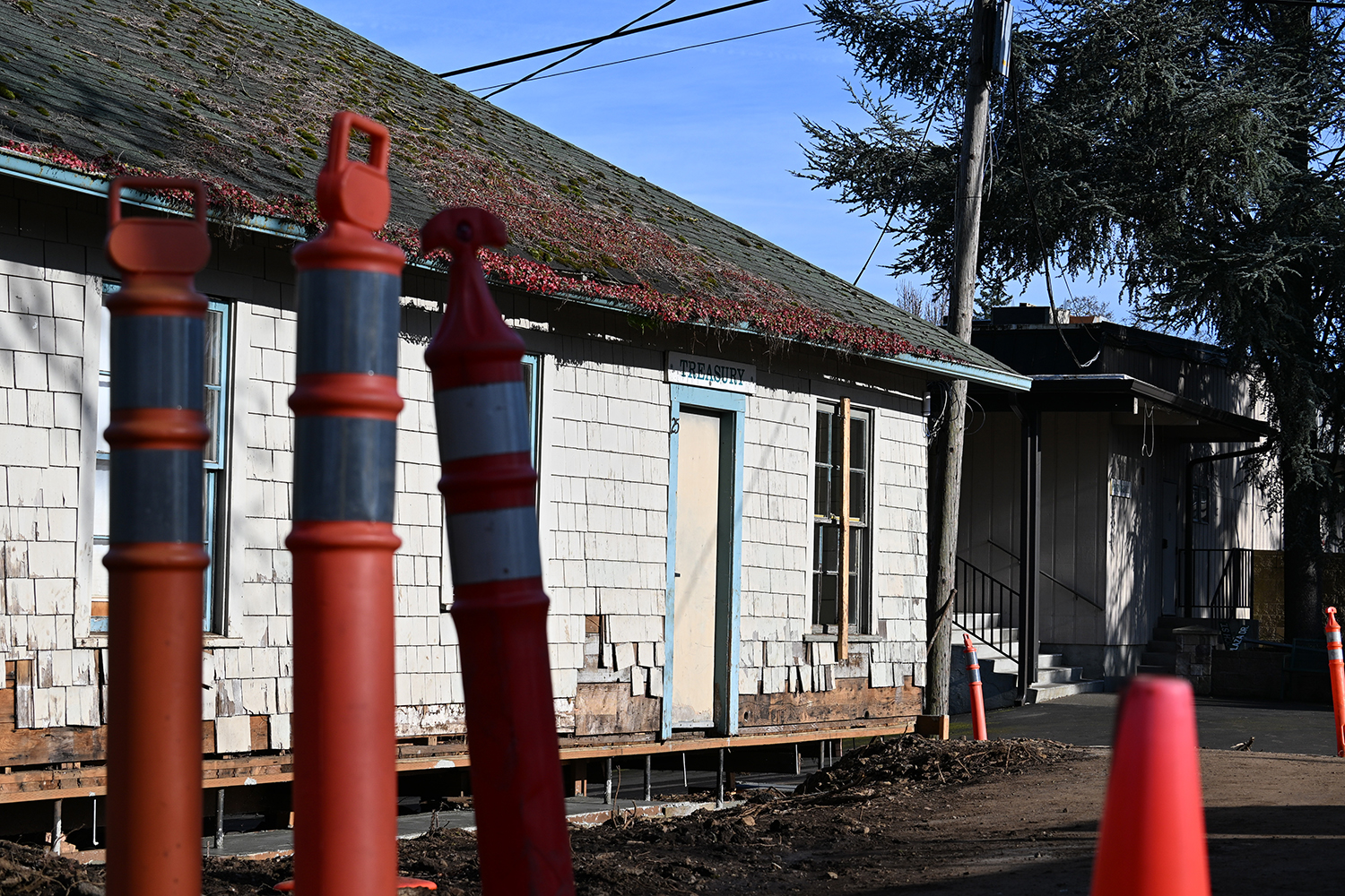Historic Gladstone Park Building is Getting Some Major TLC This Spring