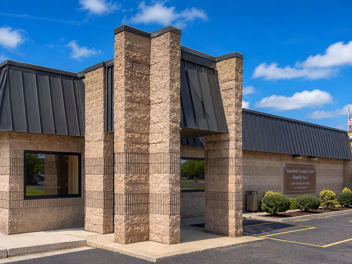 Exterior of the Sandusky County Court building at 847 East McPherson Highway in Clyde, Ohio