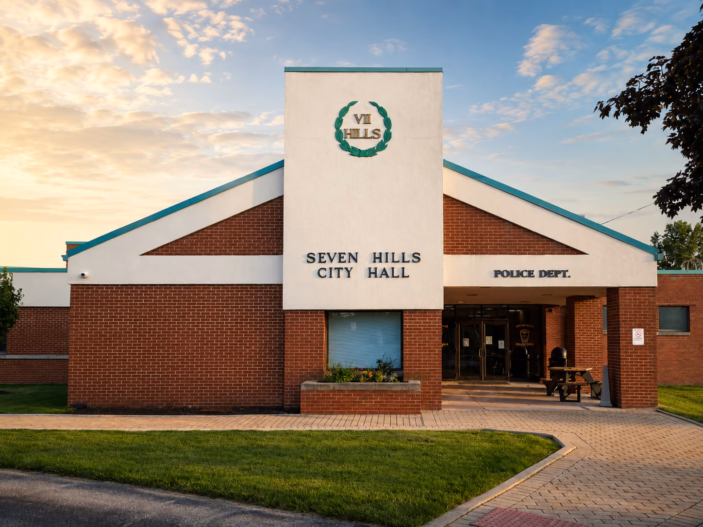 Seven Hills City Hall at 7325 Summitview Drive in Seven Hills, Ohio, home of the Seven Hills Mayor's Court
