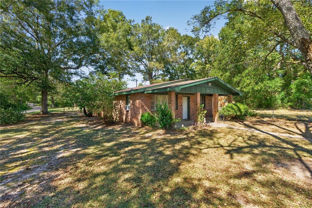 Fisherman's Paradise: Your Pearl River Retreat at 13009 Hagedorn Road