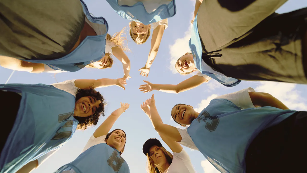 2026 National Alumni Survey: 9 Trends Reshaping Alumni Giving & Engagement