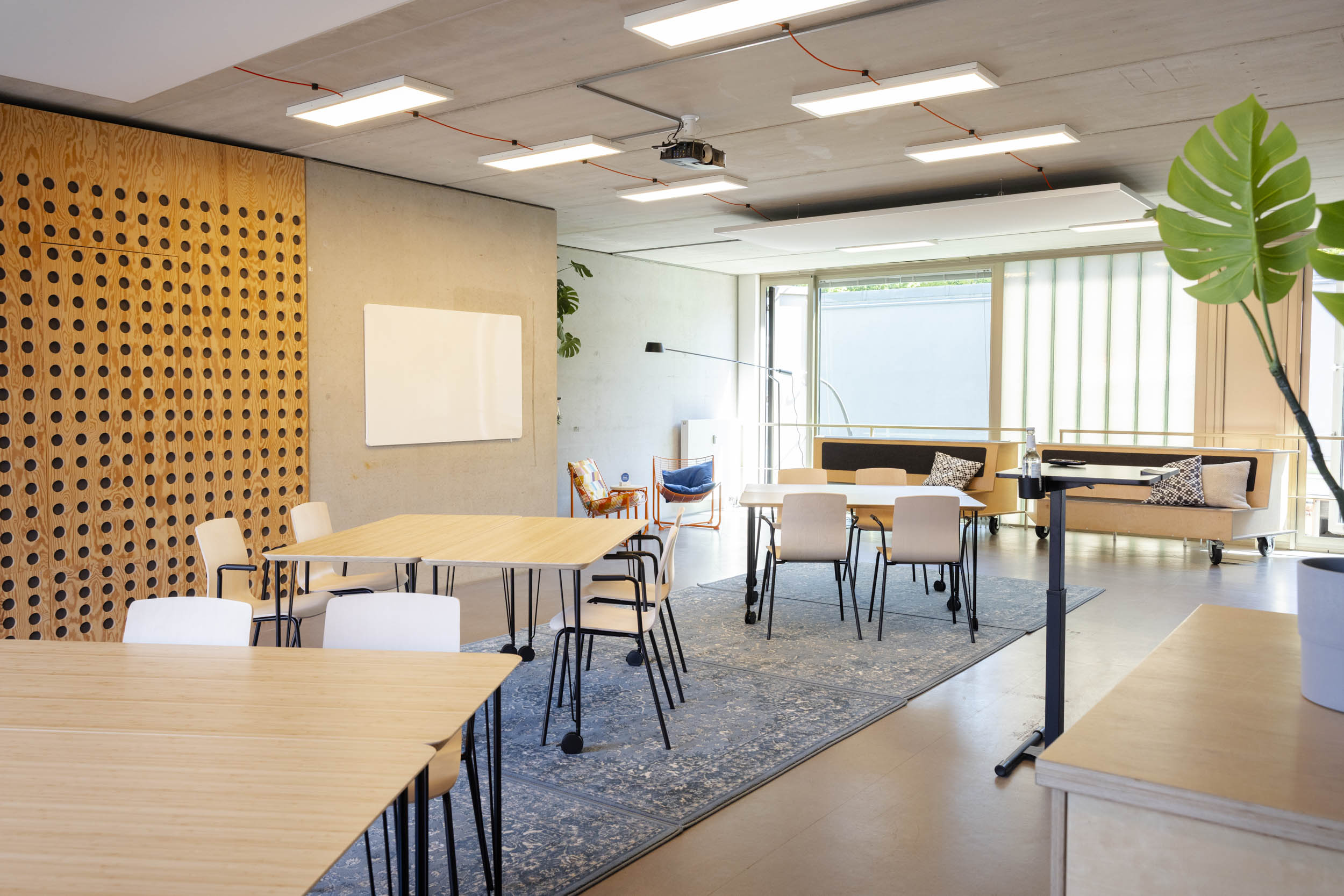 image of a school campus (for a edtech)