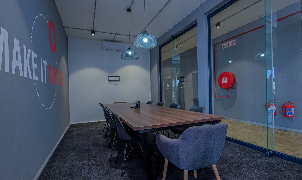 2 - 4 person office in Isando