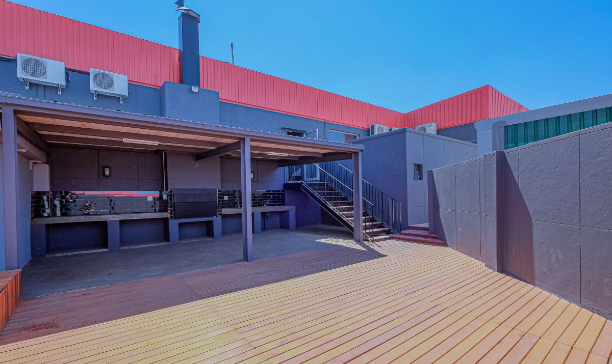 2 - 4 person office in Isando