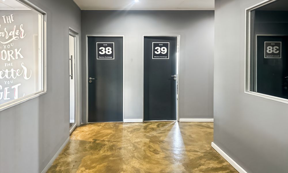 2 - 4 person office in Isando
