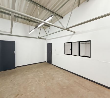 Office space in vibrant logistics park in Midrand