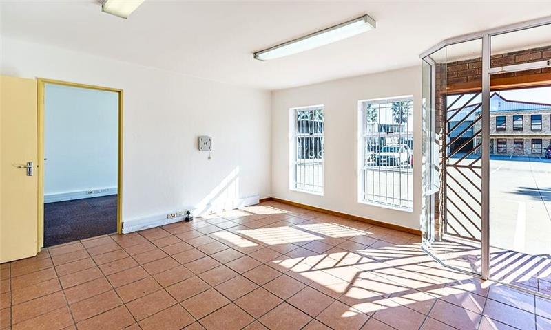 Warehouse for sale in Montague Gardens