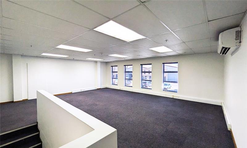 Modern 400m² warehouse for sale in Montague Gardens