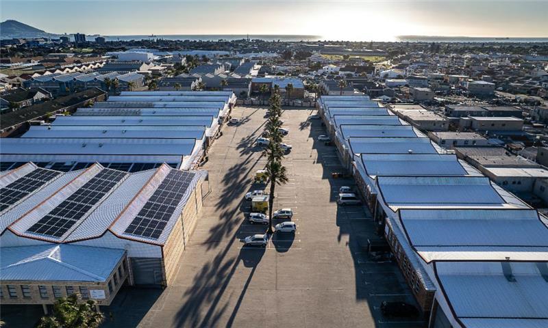 Modern 400m² warehouse for sale in Montague Gardens
