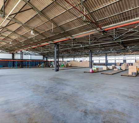 High-power warehouse in Goodwood