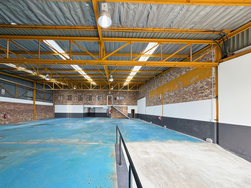 Truck-friendly warehouse with office component in Midrand