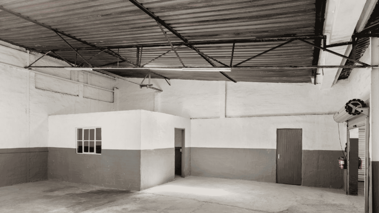 Secure industrial warehouse in Sebenza