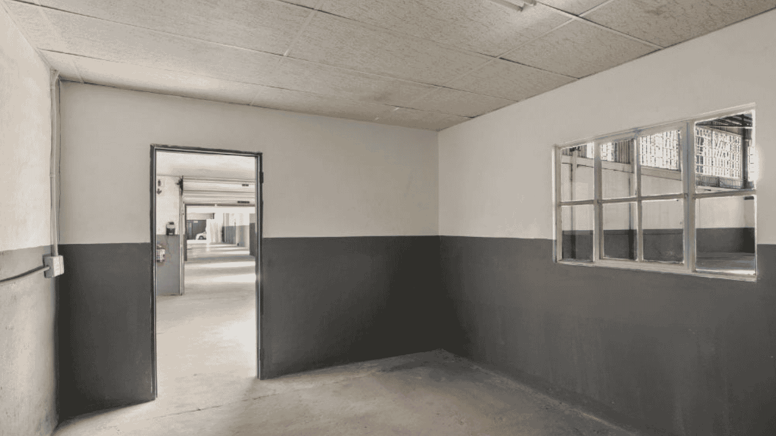 Secure industrial warehouse in Sebenza