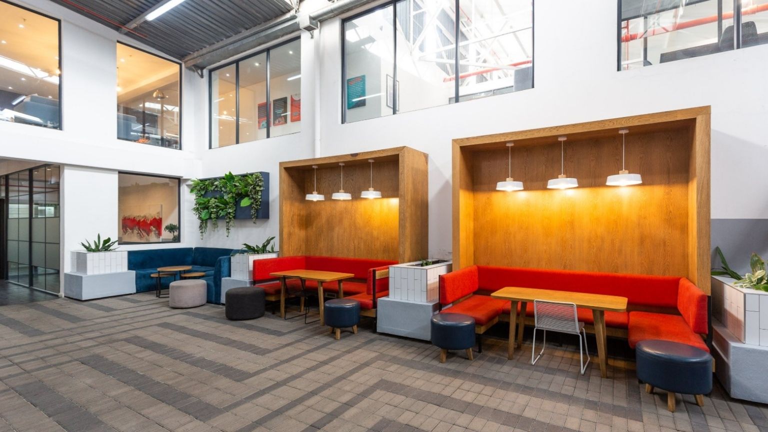 Modern 1-2 person office in Ndabeni