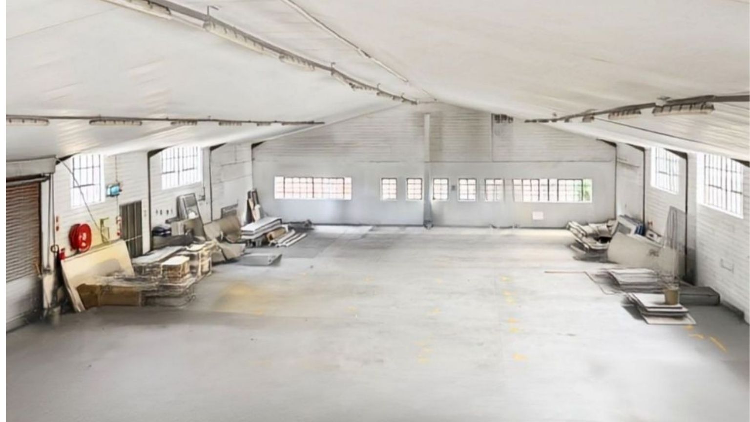 Prime warehouse with office and reception