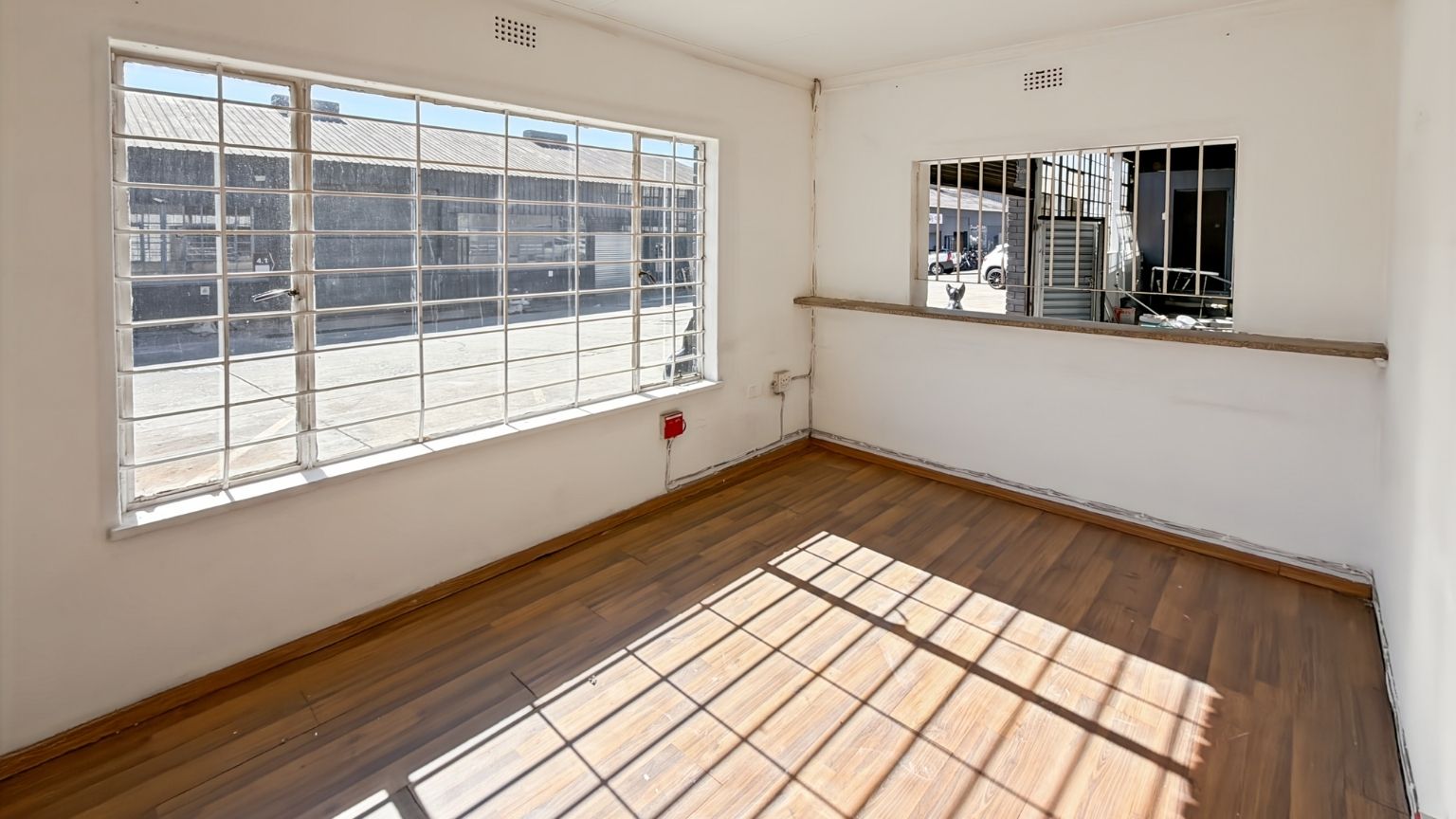 Ground-floor workspace in Wynberg