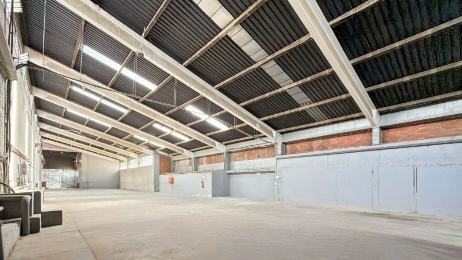 Value-driven warehouse in Eastleigh