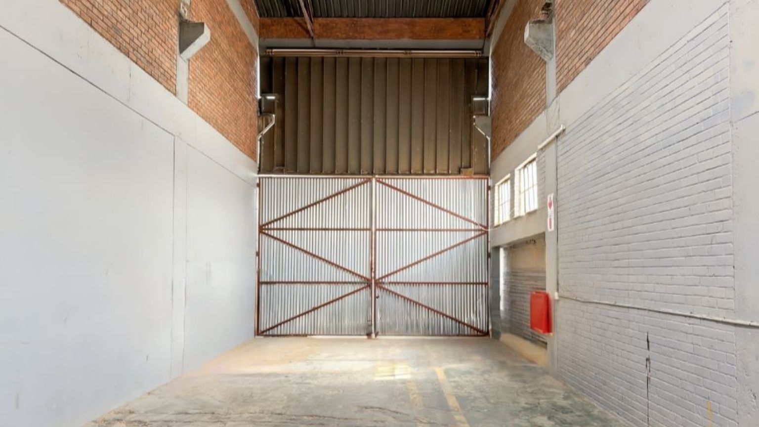 Value-driven warehouse in Eastleigh