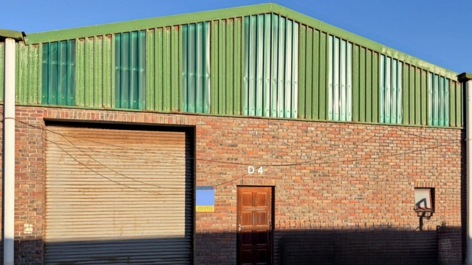 Prime warehouse to let in Noordhoek