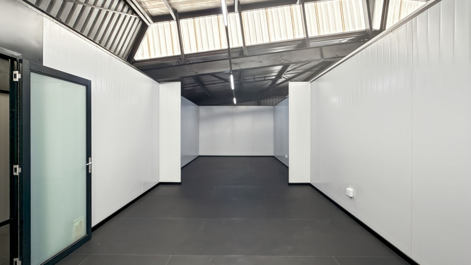 Warehouse perfect for SMEs in Eastgate, Sandton