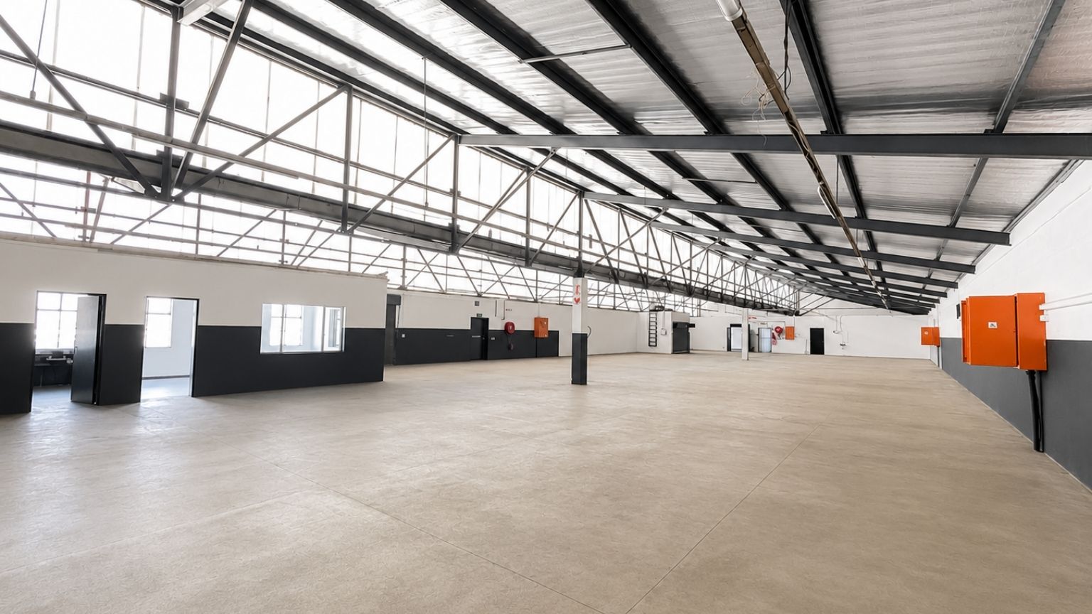 High-power warehouse with goods lift in Maitland
