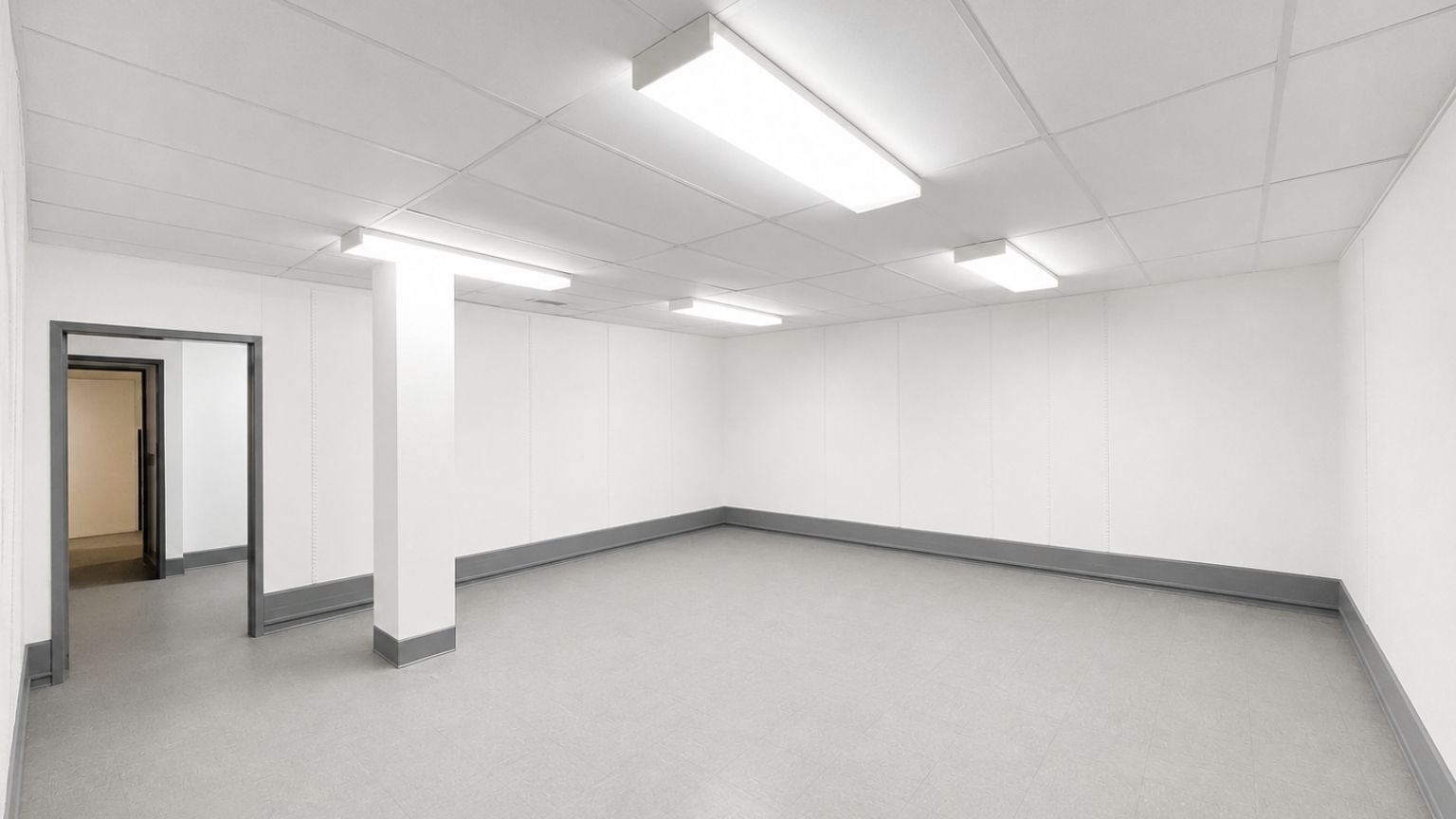 High-power warehouse with goods lift in Maitland