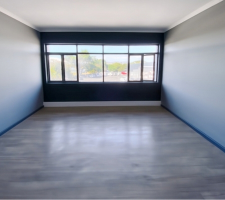 2–3 Person Office Space 