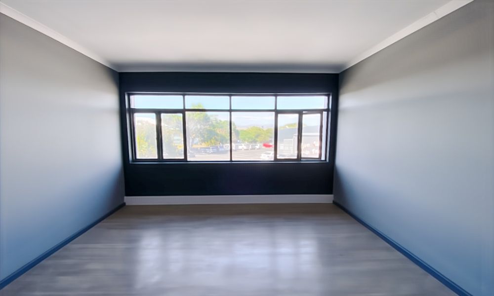 2–3 Person Office Space