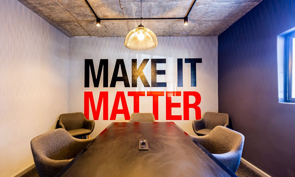 2–3 Person Office Space