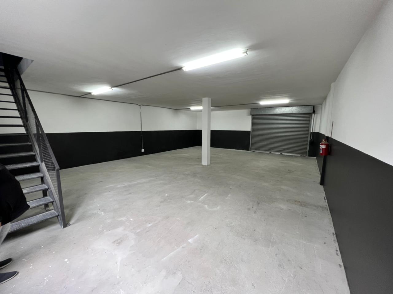 Duplex 215m2 Warehouse at Wetton Works